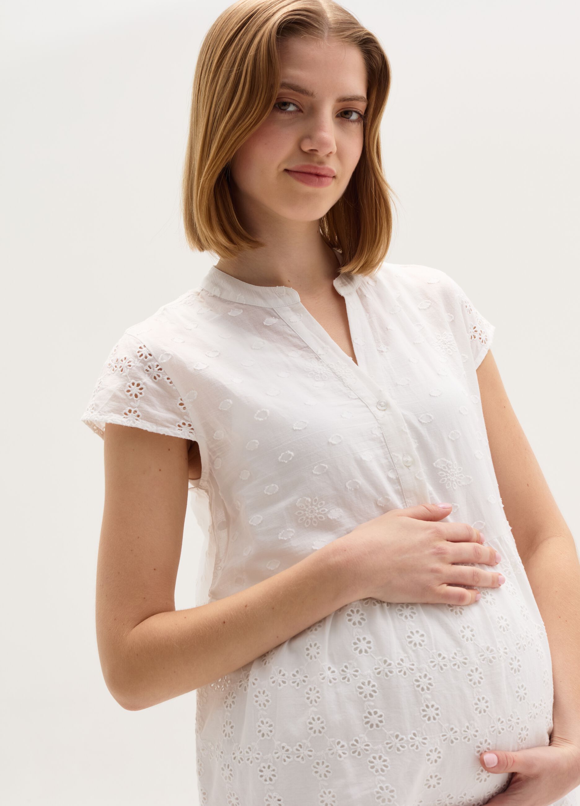 Maternity dress in cotton dobby and broderie anglaise