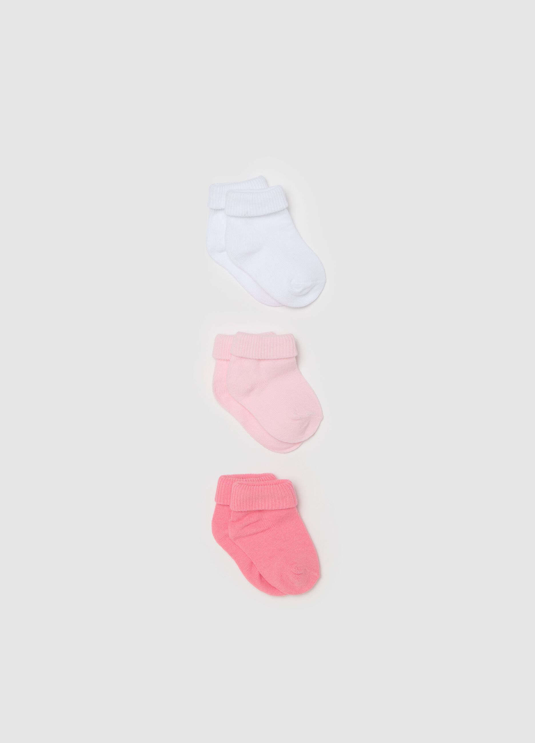 Three-pair pack stretch socks with turn ups