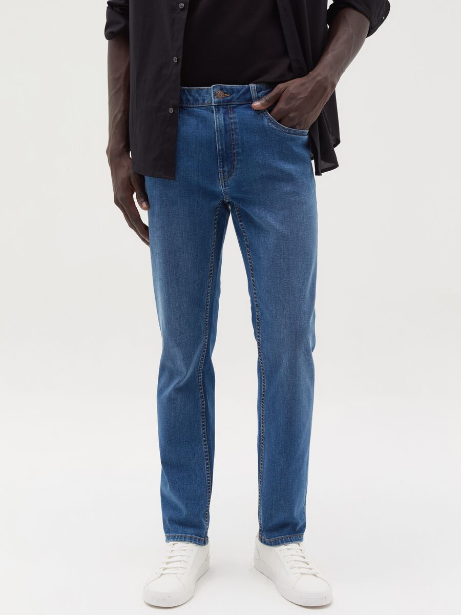 Slim-fit jeans with five pockets_1