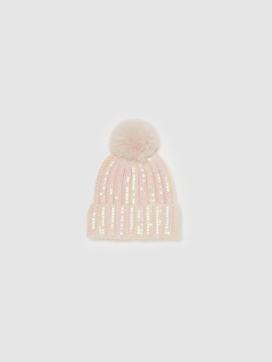 Hat with pompom and sequins_0