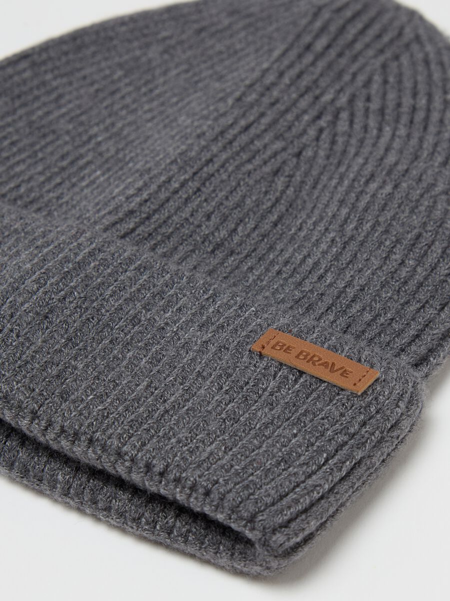 Knit hat with "Be Brave" patch_1