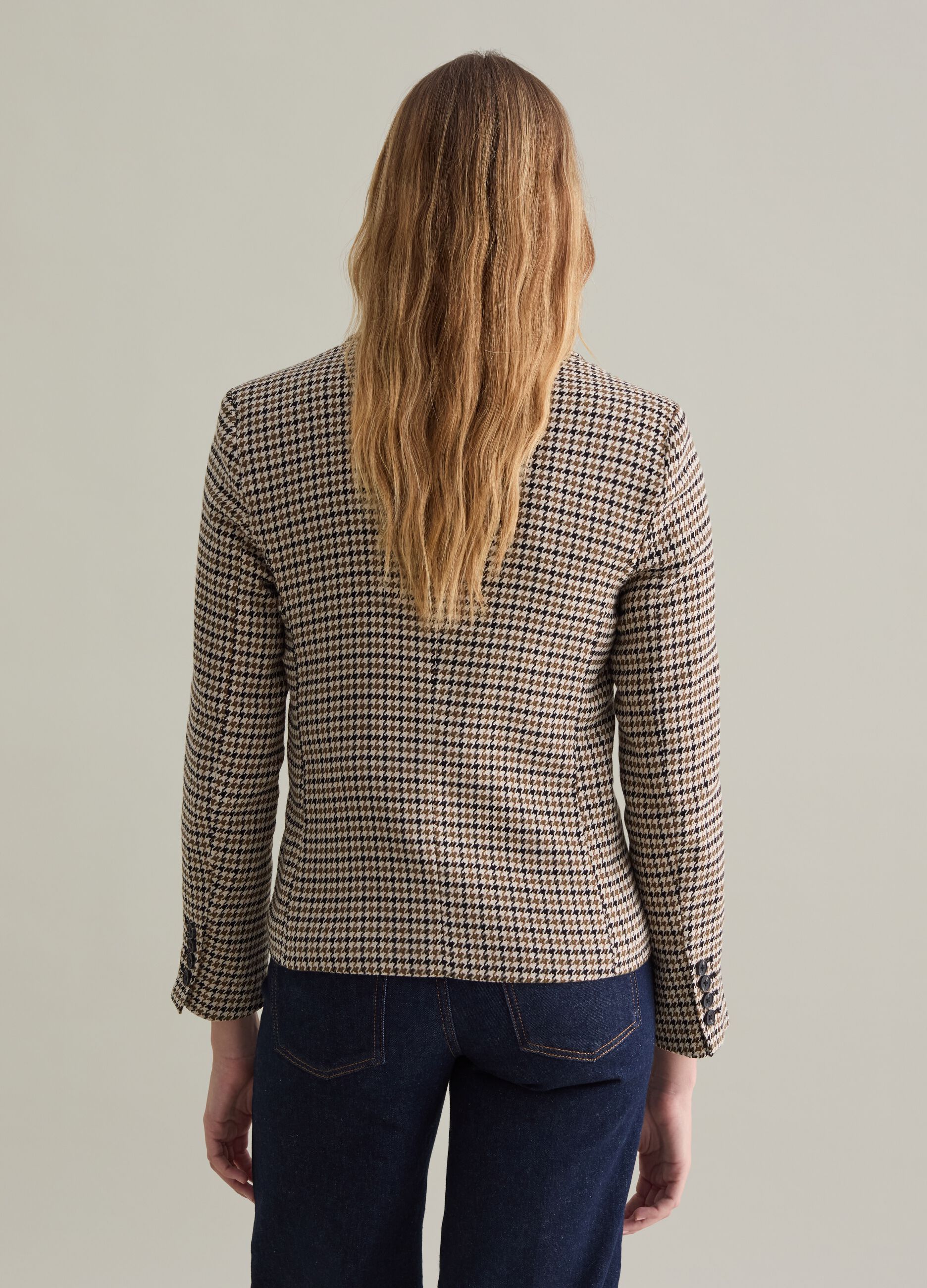 Double-breasted houndstooth blazer