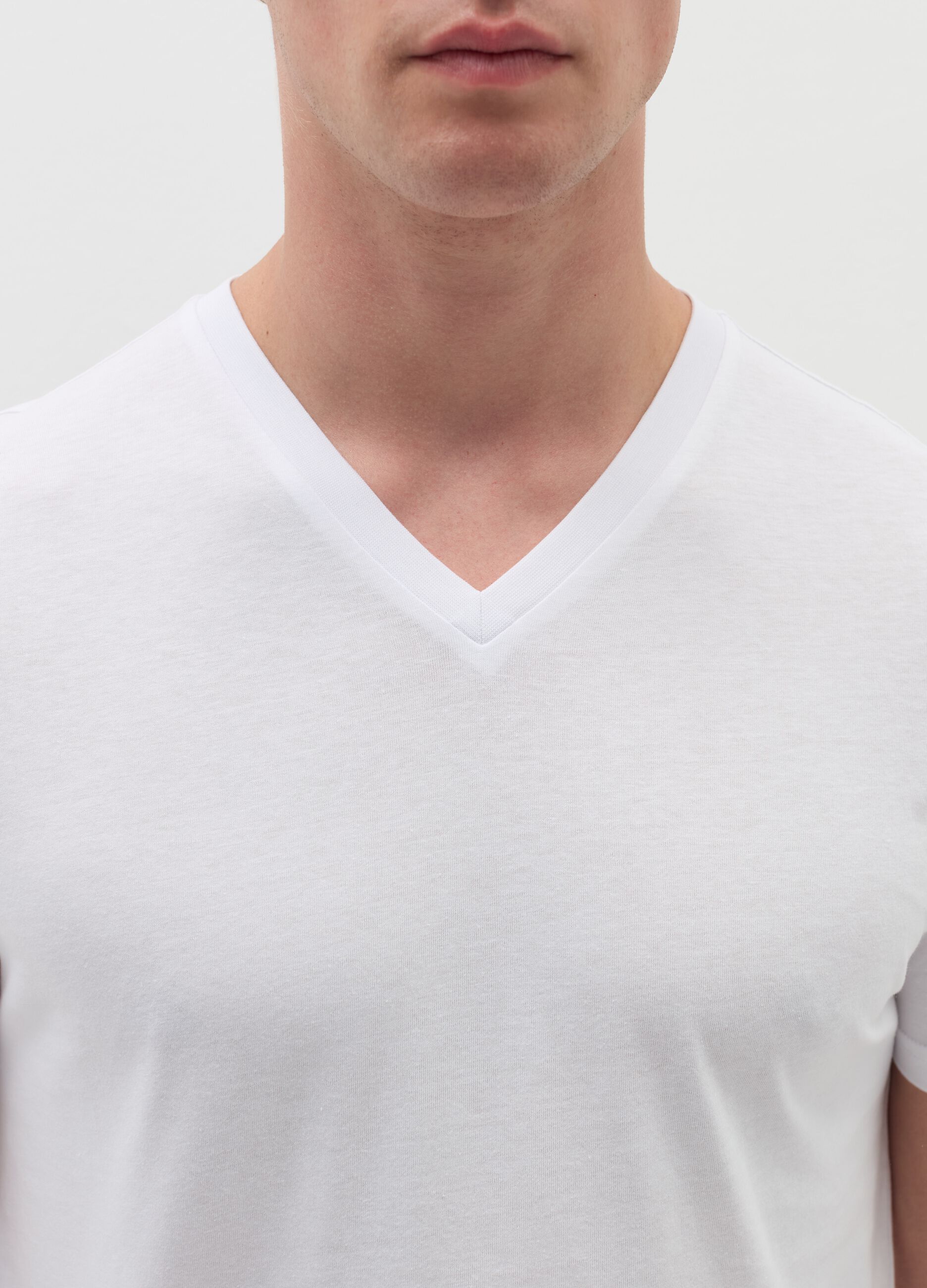 Three-pack undershirts with V neck