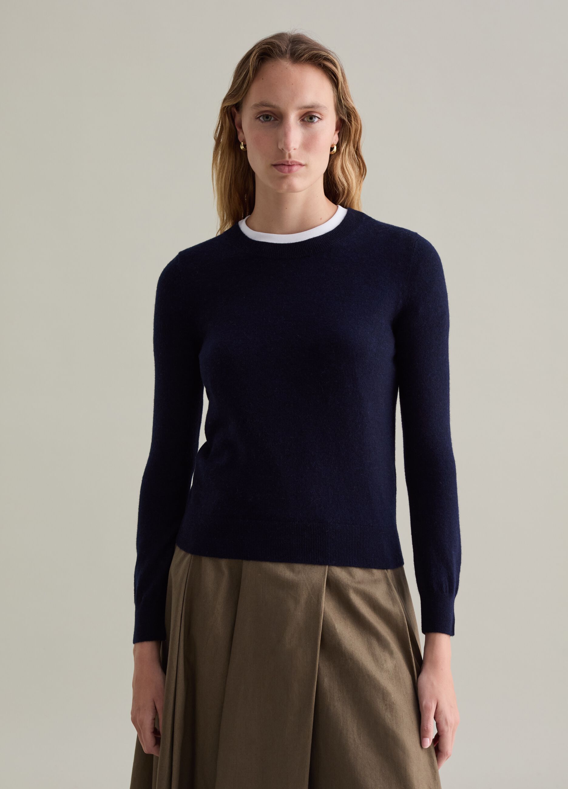 Wool pullover with round neck