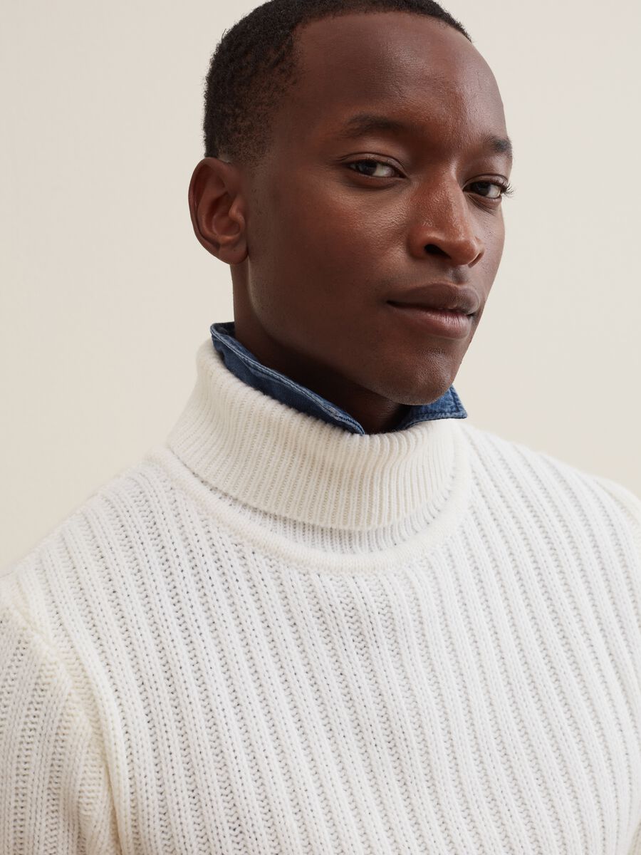 Ribbed pullover with high neck_1