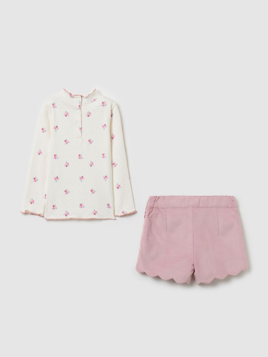 Set top a collo alto e shorts_1