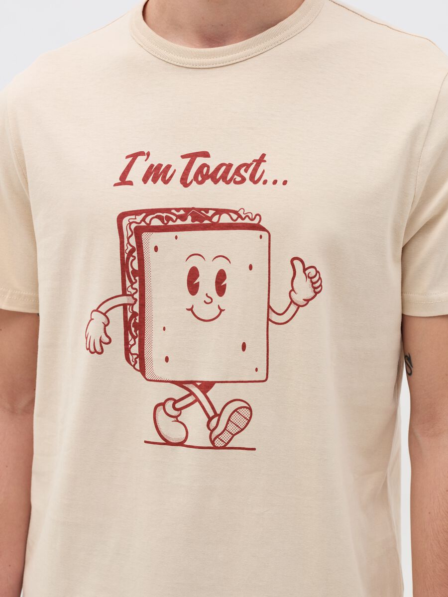 T-shirt with “I’m Toast” print_3