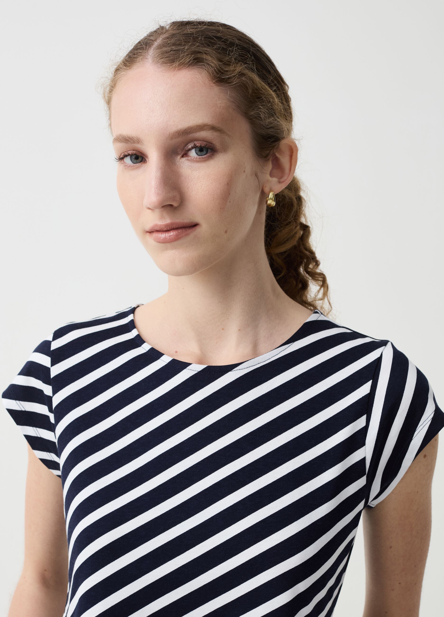 Essential dress with diagonal stripes