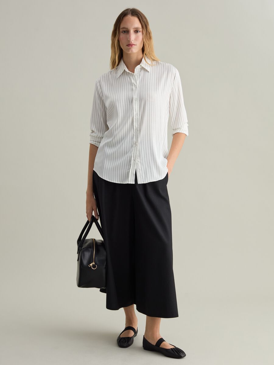 Contemporary wide-leg trousers_0