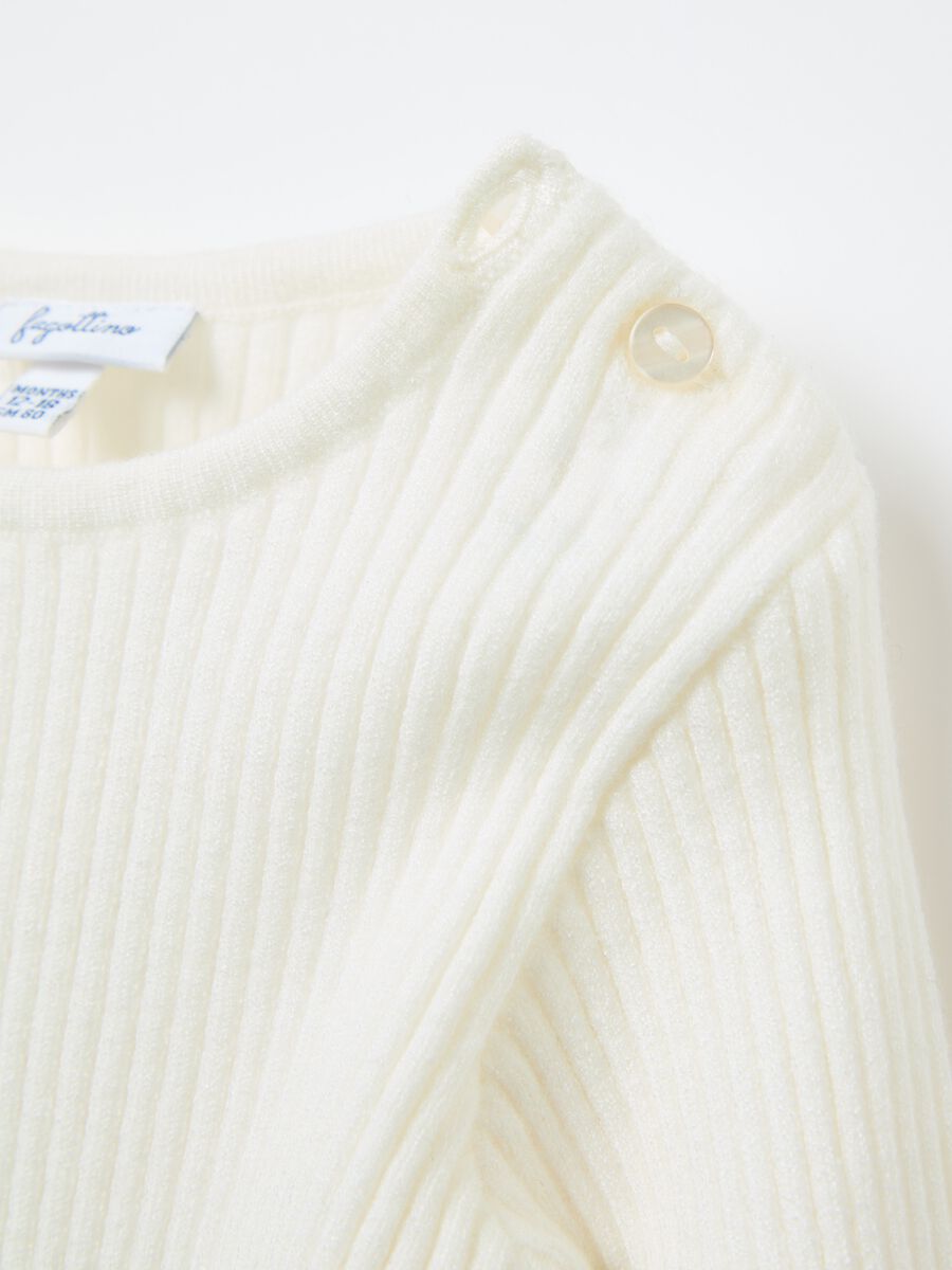 Ribbed pullover with frills_3