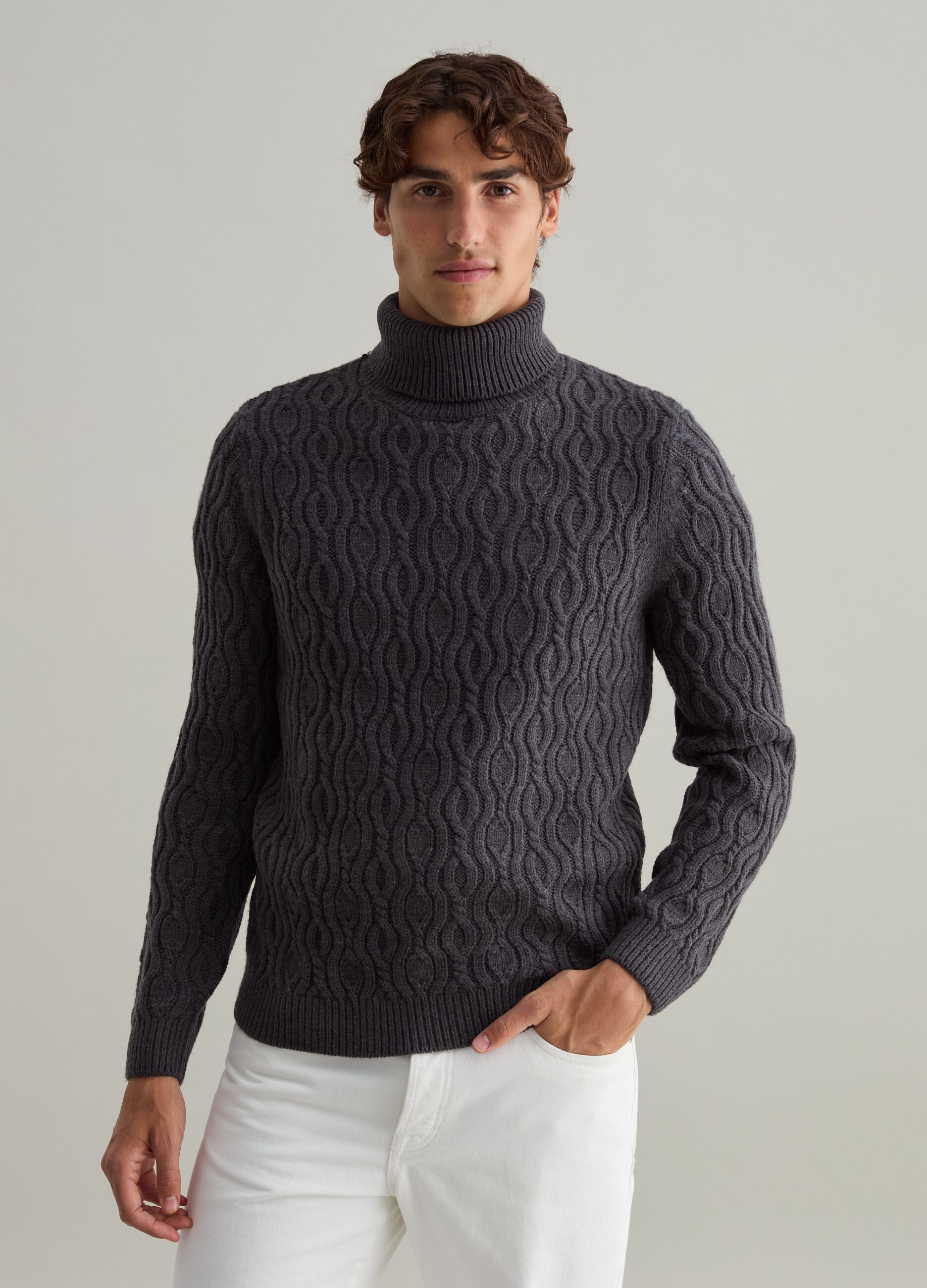 High-neck pullover with wavy design