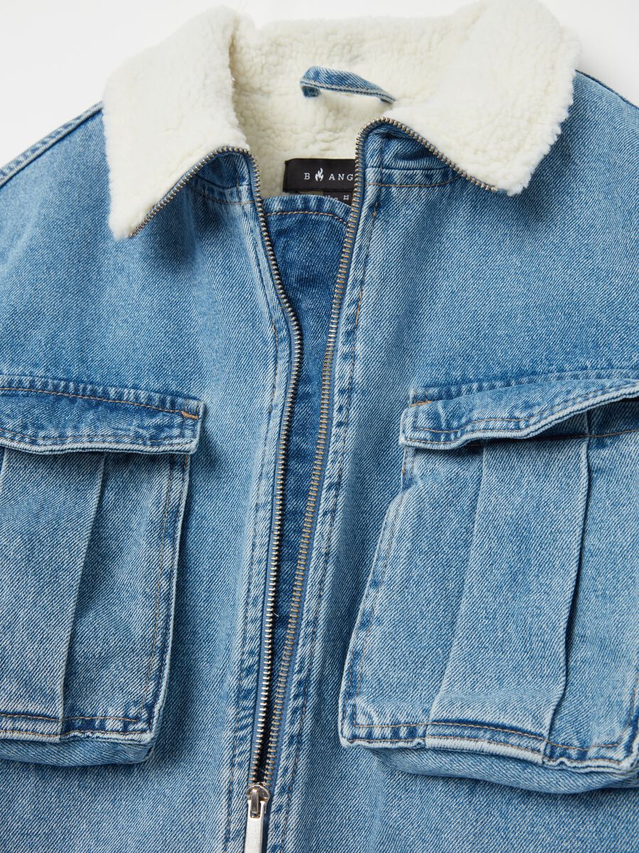 Short jacket in denim with sherpa collar_5