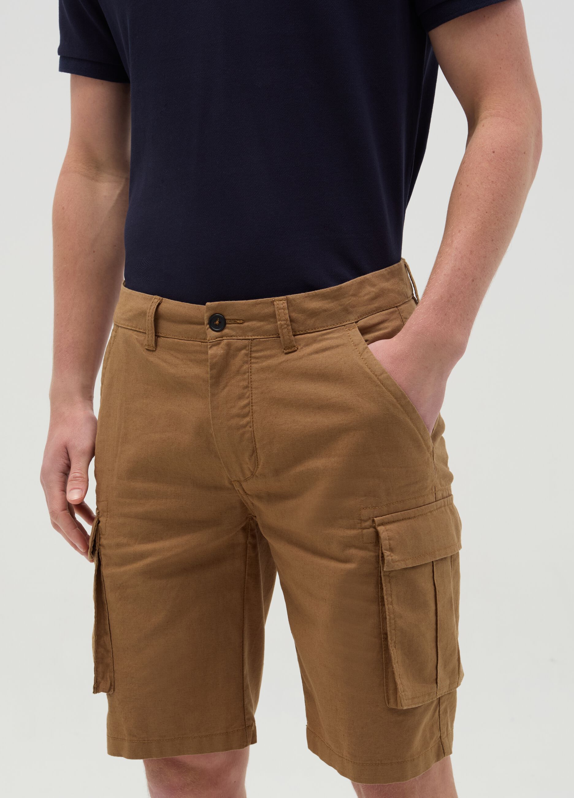 Stretch cotton cargo Bermuda shorts