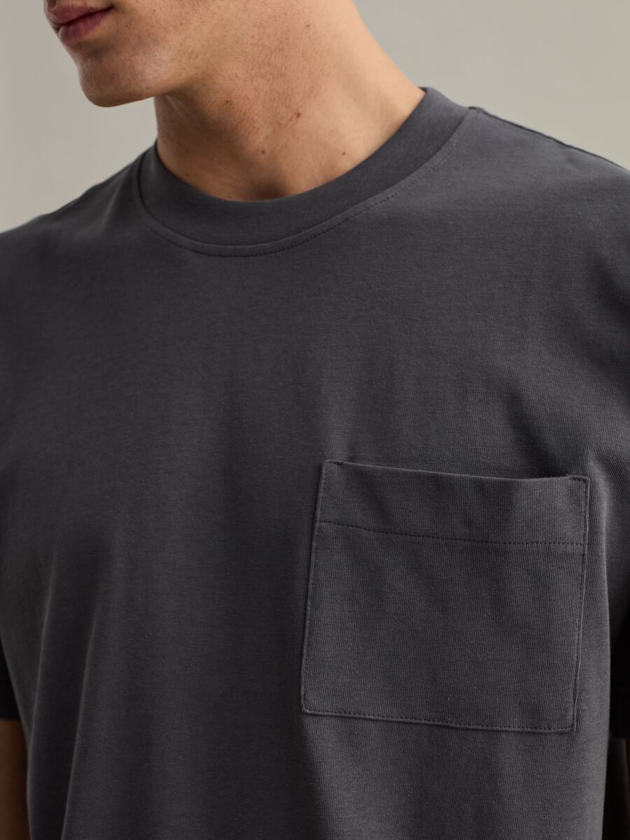 Relaxed-fit T-shirt with pocket_3