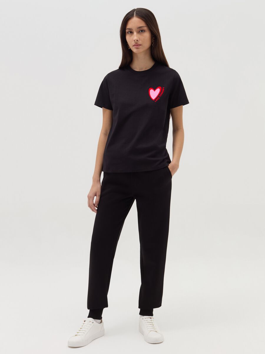 T-shirt con stampa cuore_0