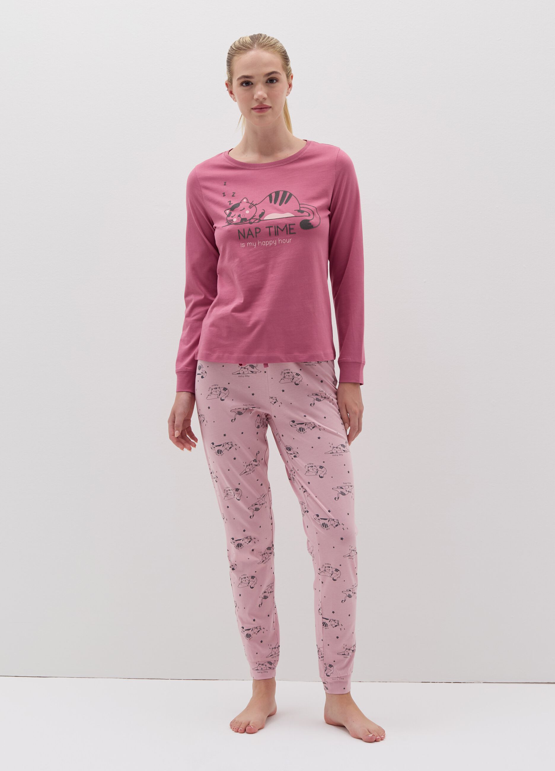 Long pyjamas with kitten print