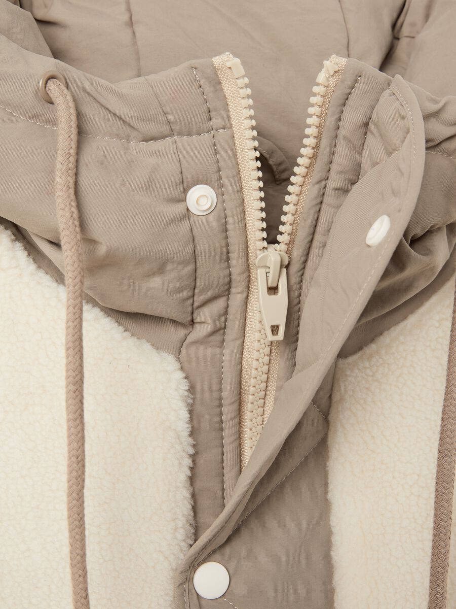 Sherpa bomber jacket with quilted hood_1