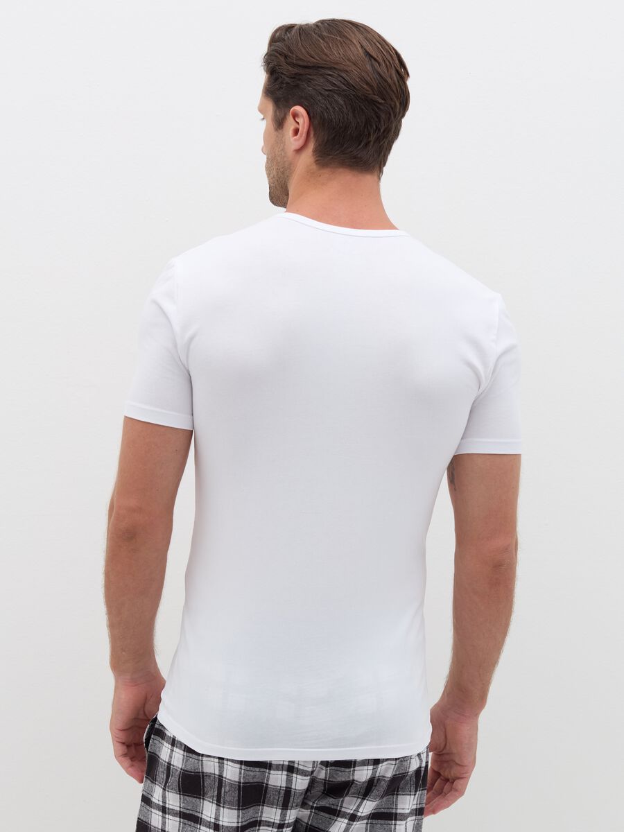 Two-pack organic cotton undershirts_3