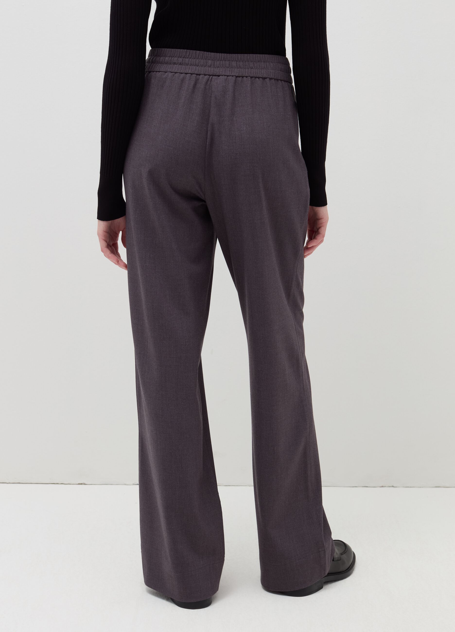 Relaxed-fit trousers with drawstring