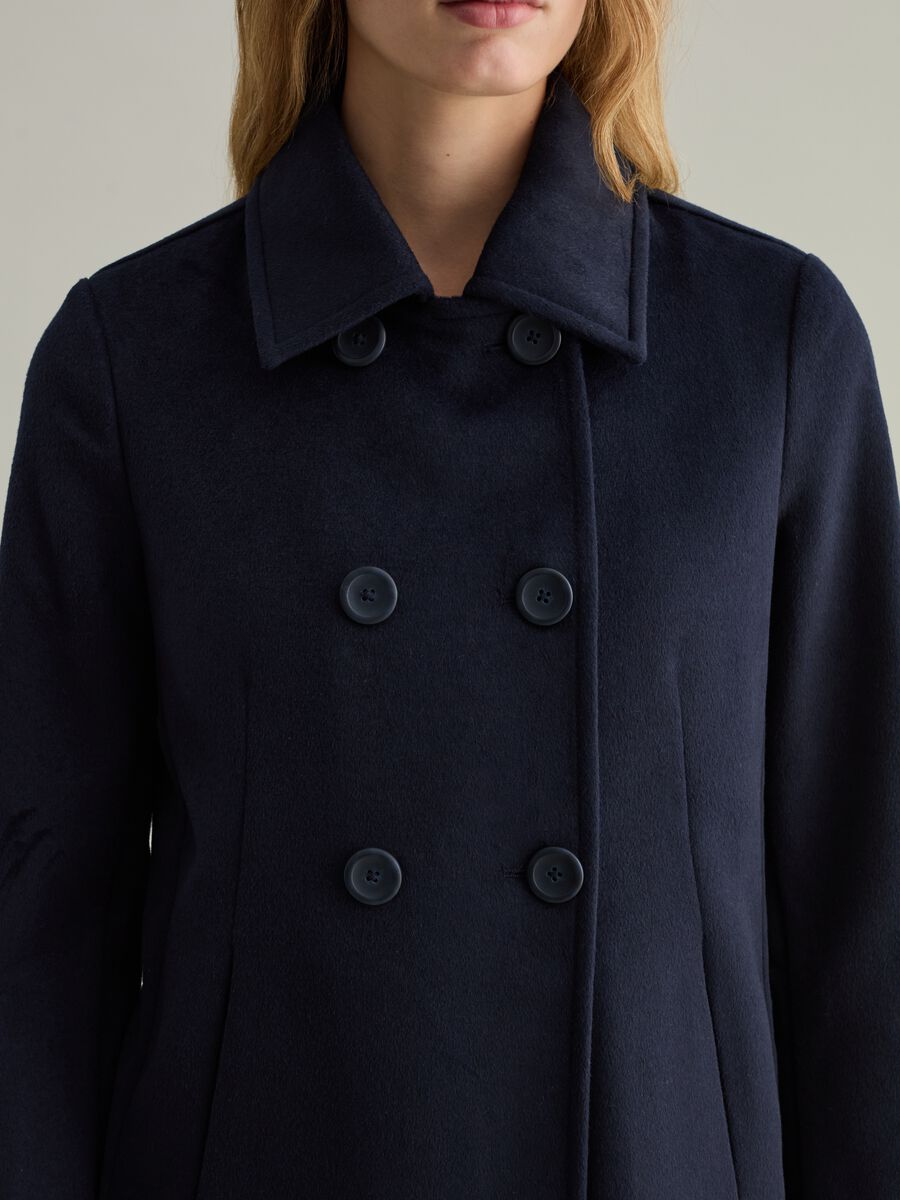 Contemporary short double-breasted coat_2