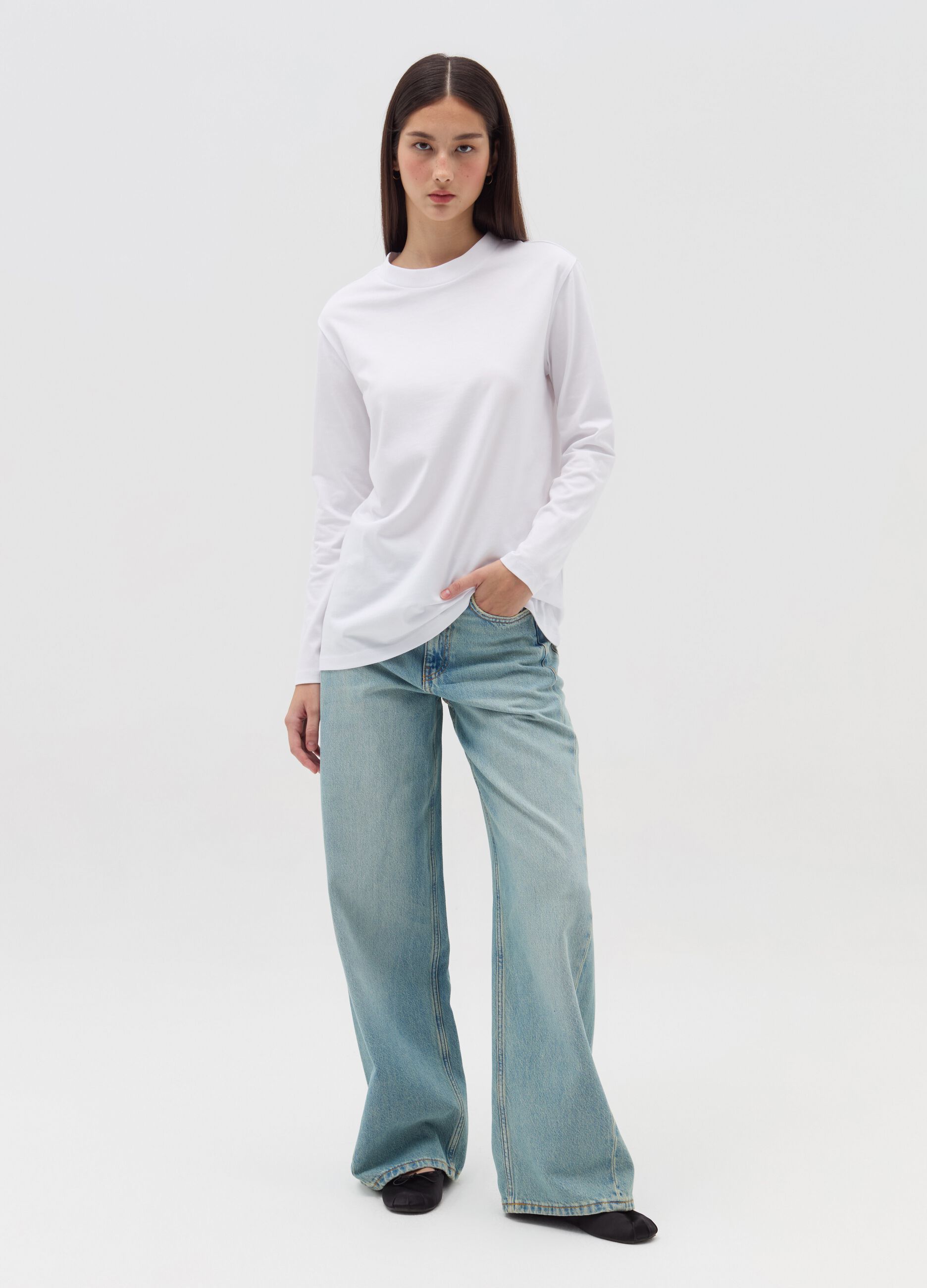 Wide-leg jeans with five pockets