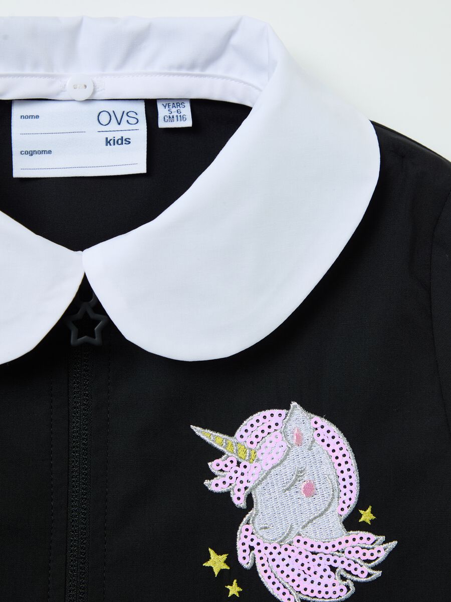 School smock with embroidered unicorn and zip_2