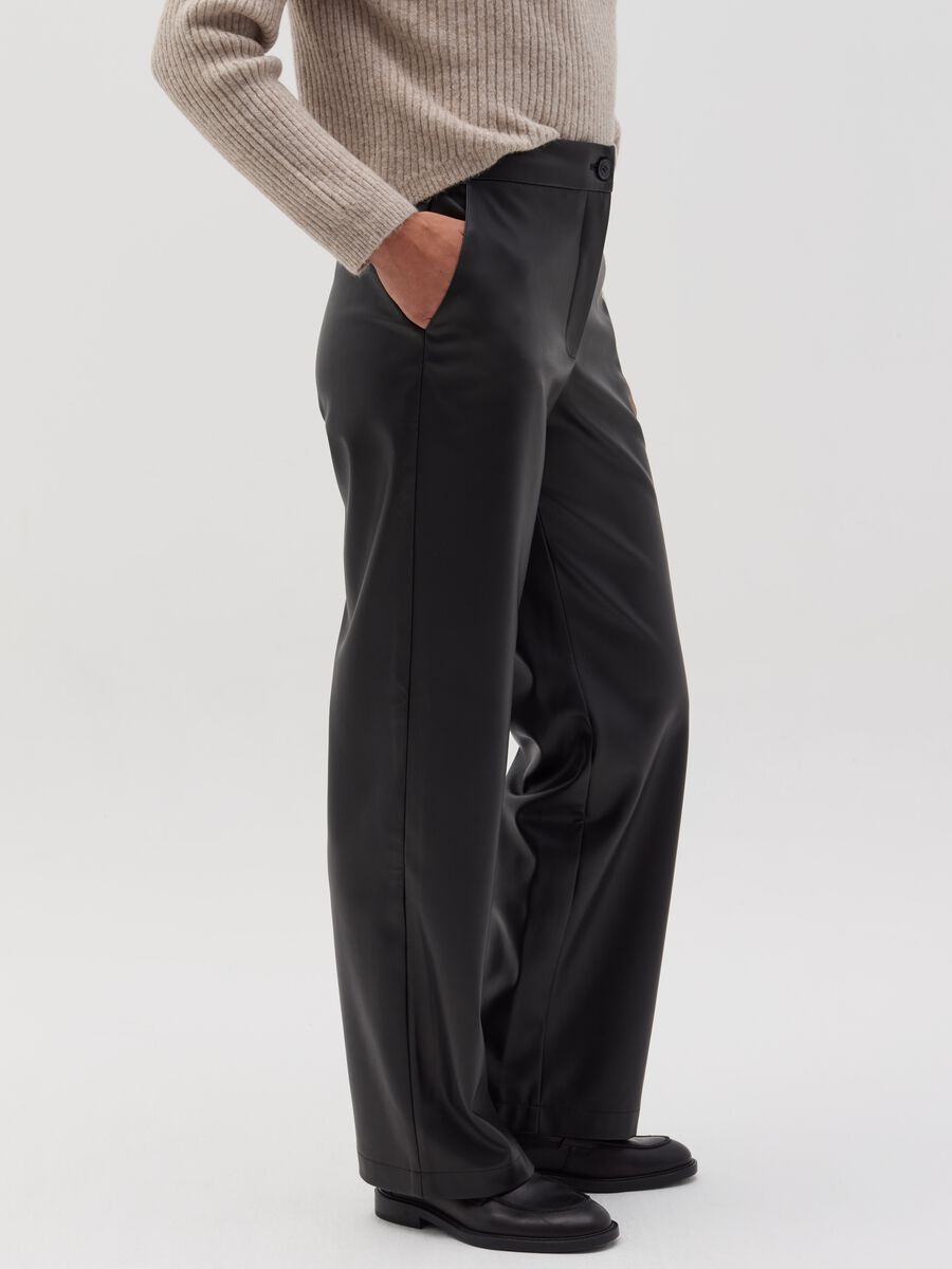 Straight-fit glossy-effect trousers_2