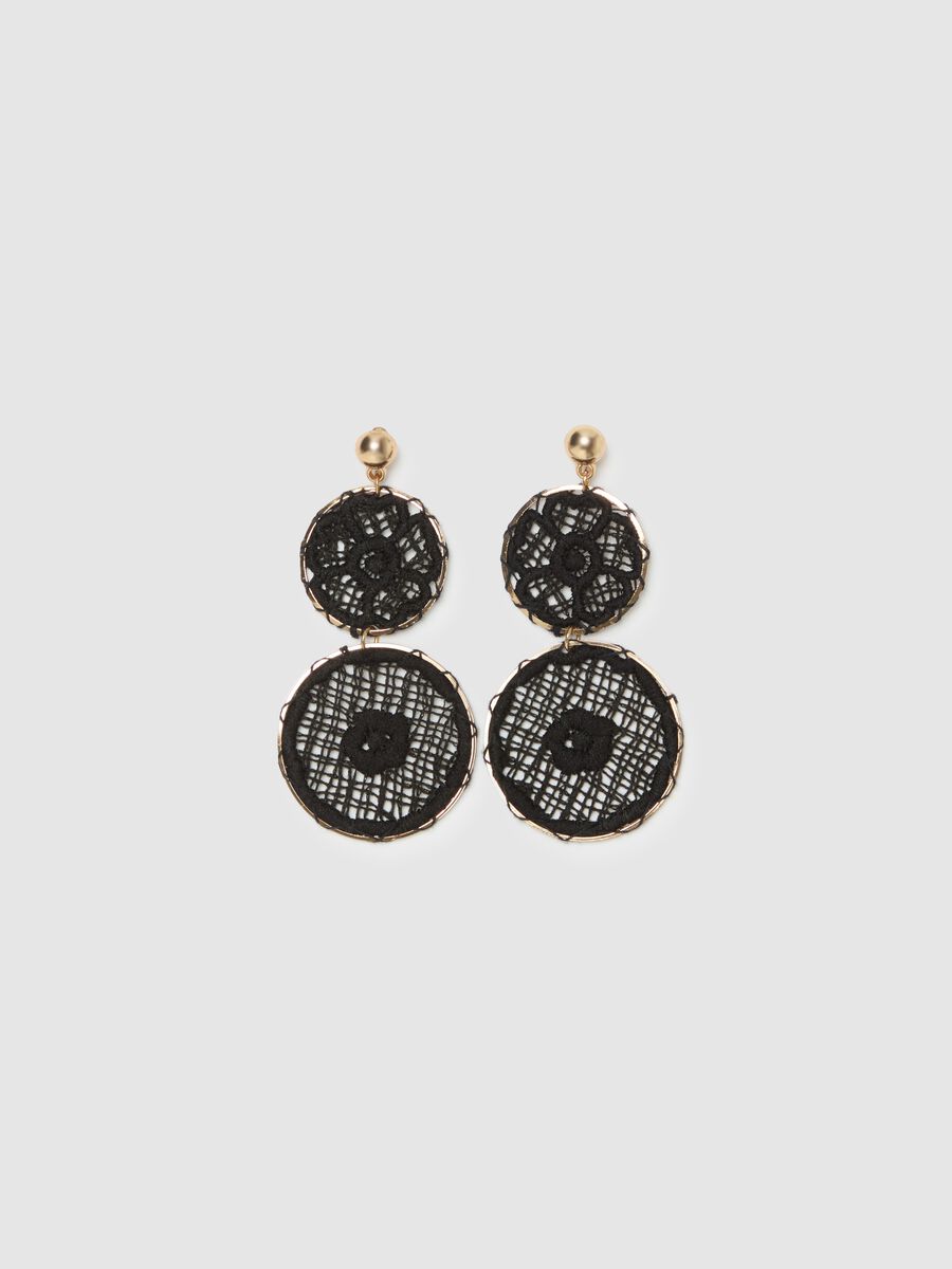 Pendant earrings with macramé lace_0