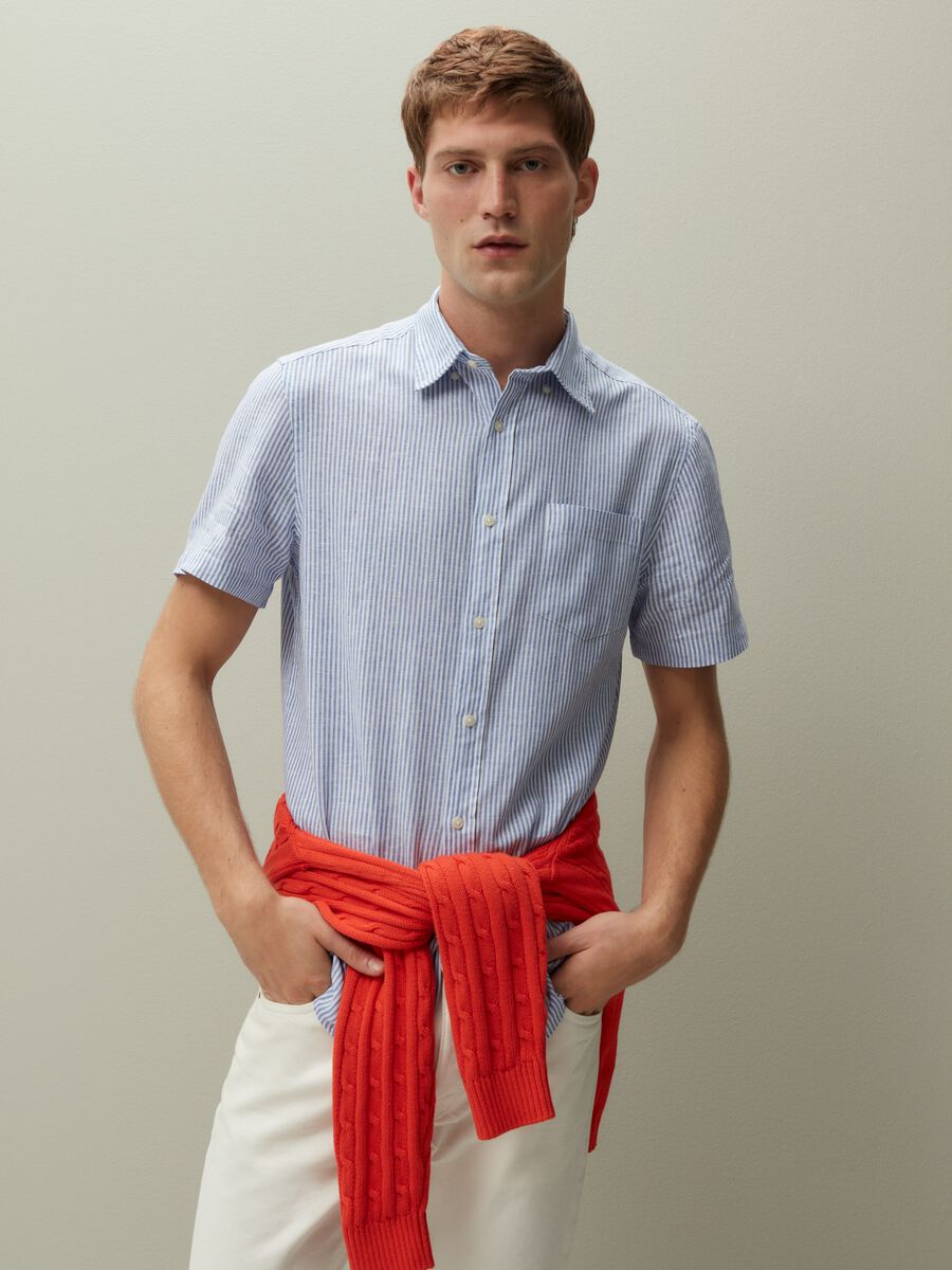 Regular-fit shirt with short sleeves_0