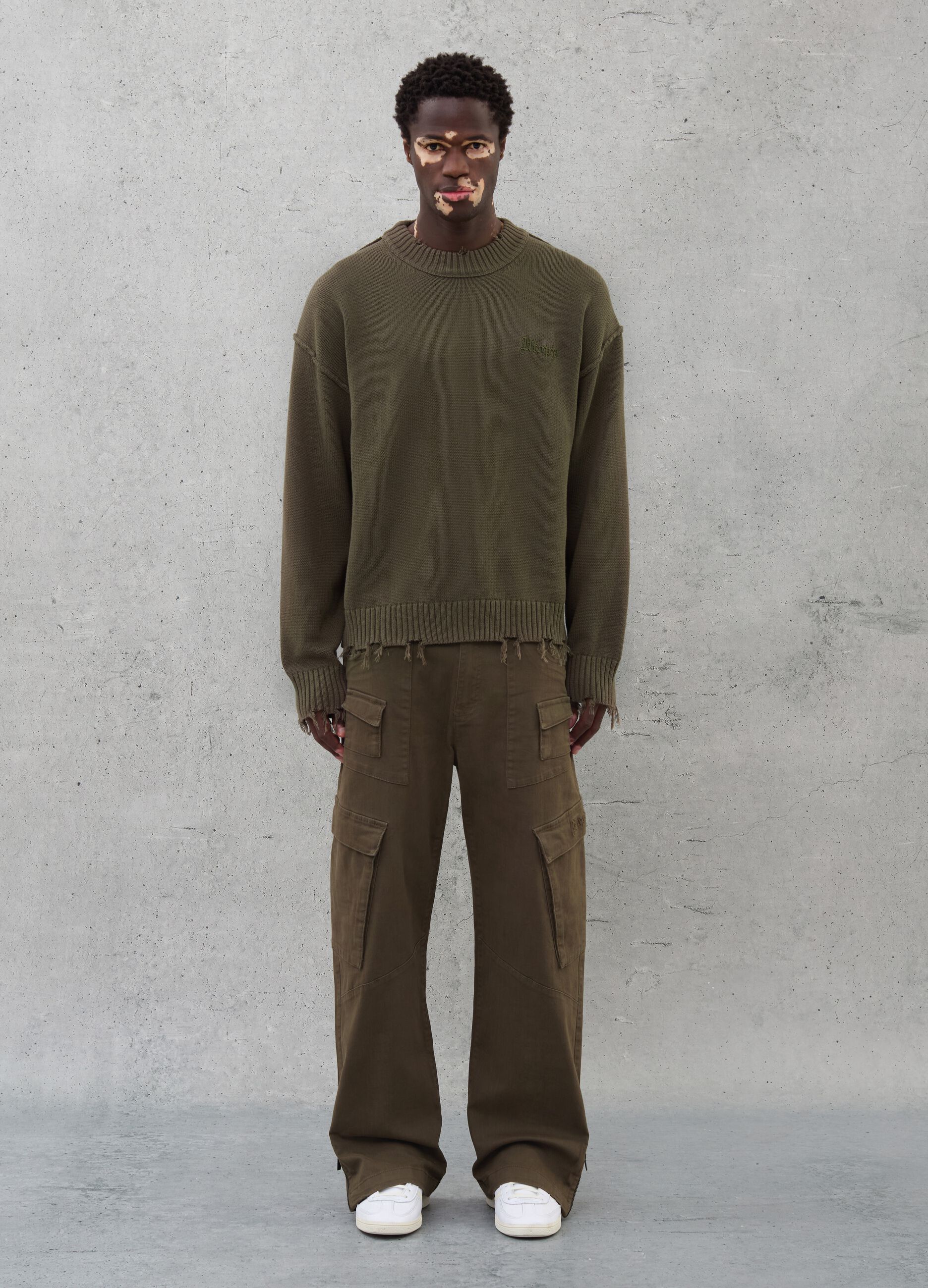 Crewneck Distressed Pullover Military Green