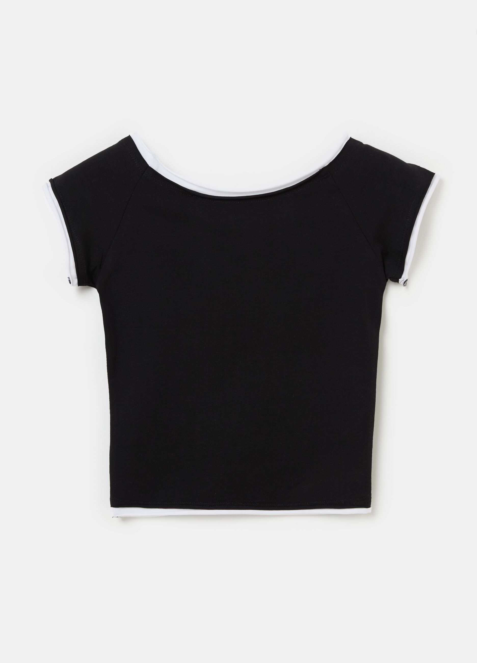 T-shirt with contrasting trim