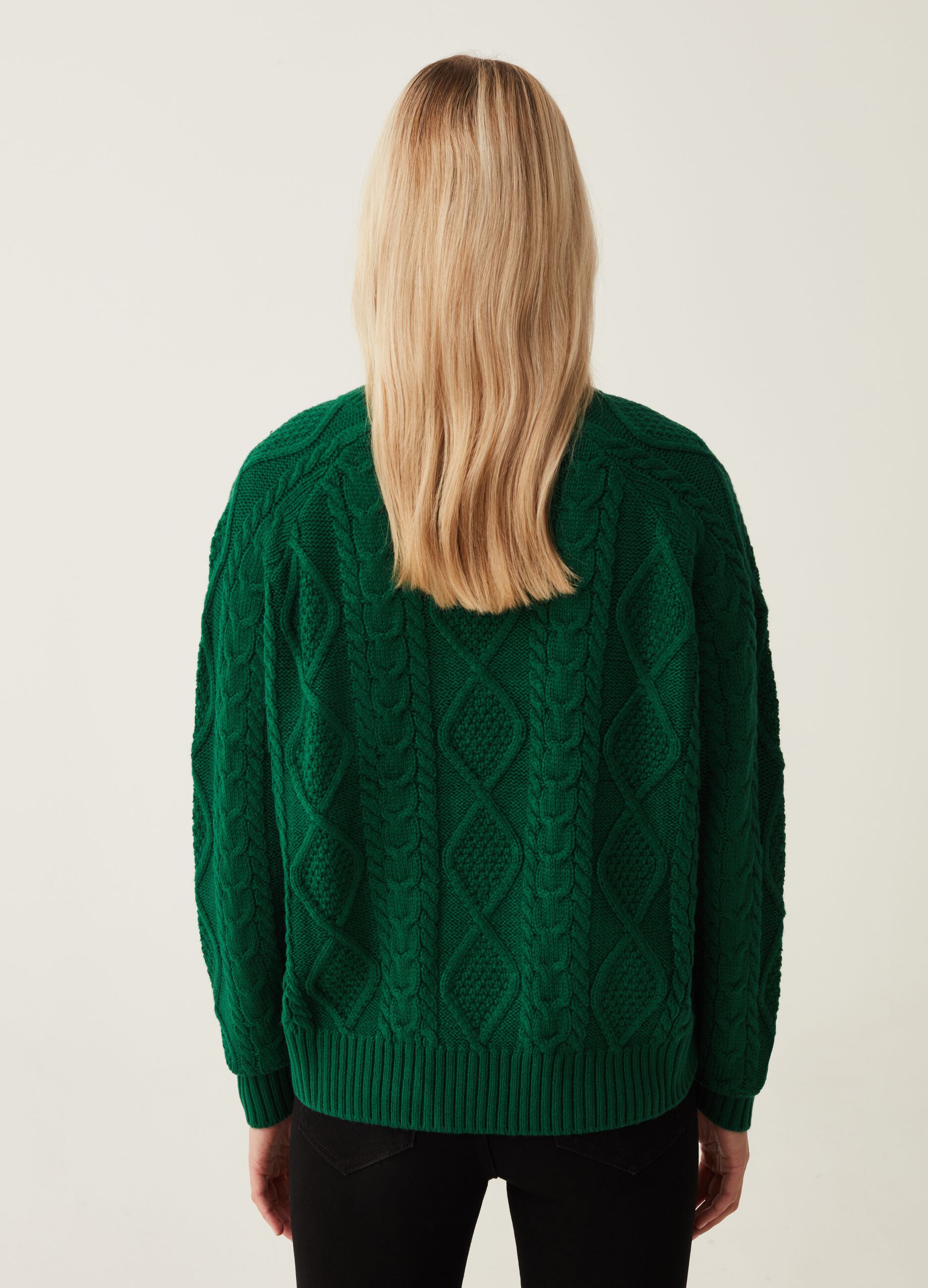 Pullover with cable-knit design