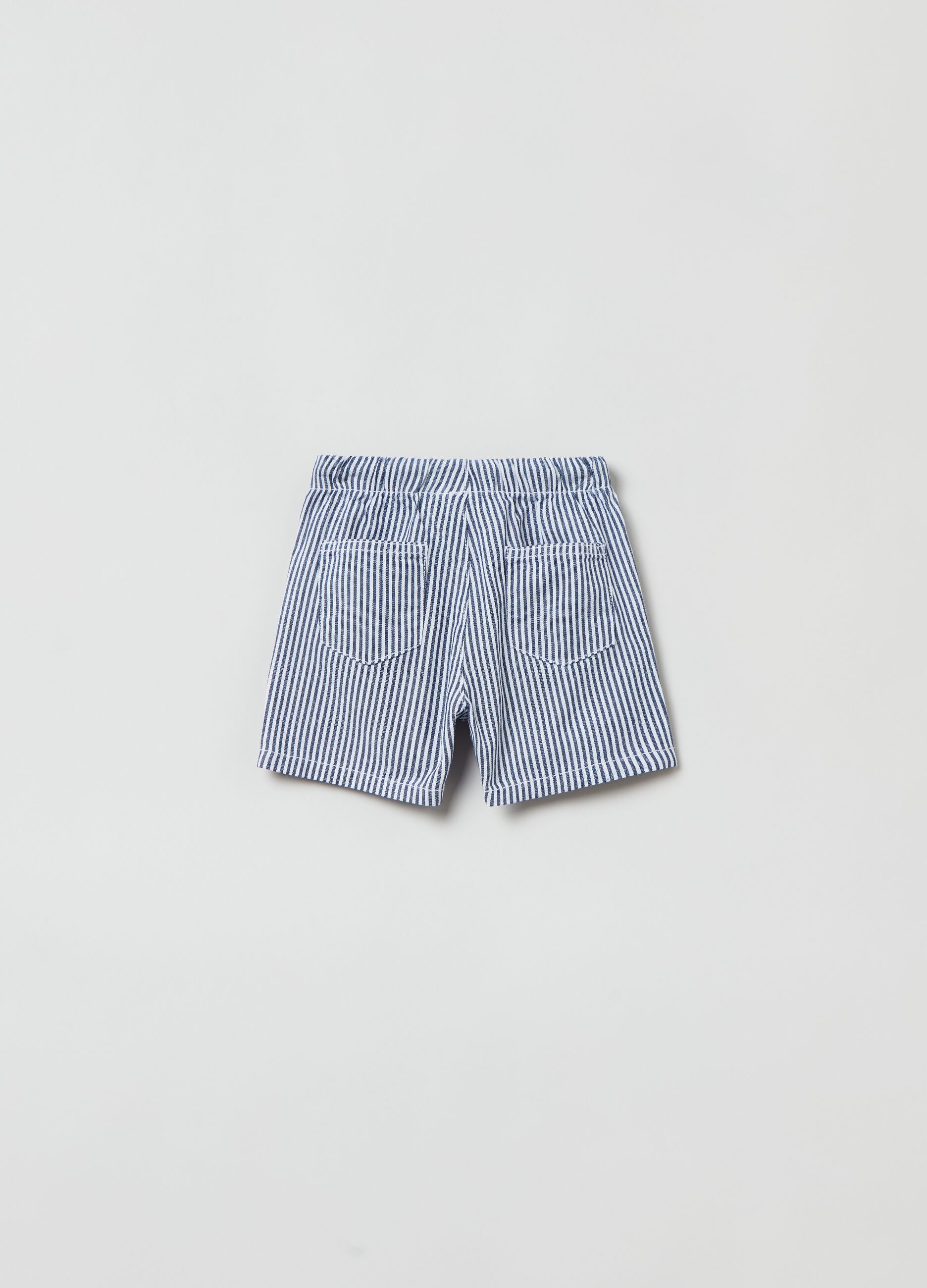 Shorts in yarn-dyed striped cotton