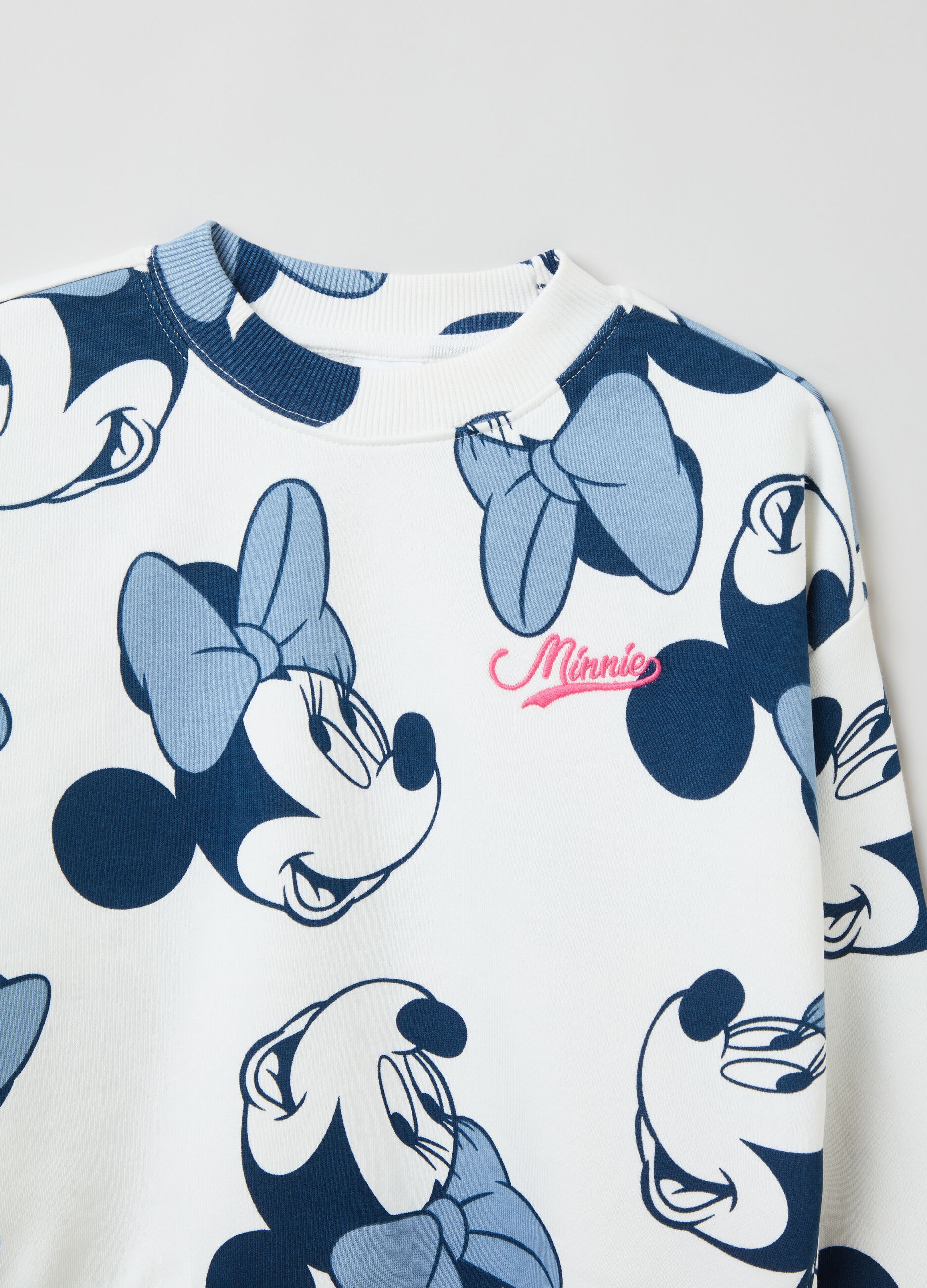 Sweatshirt with round neck and Minnie Mouse print