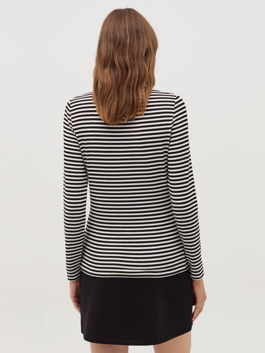 Striped T-shirt with mock neck_2