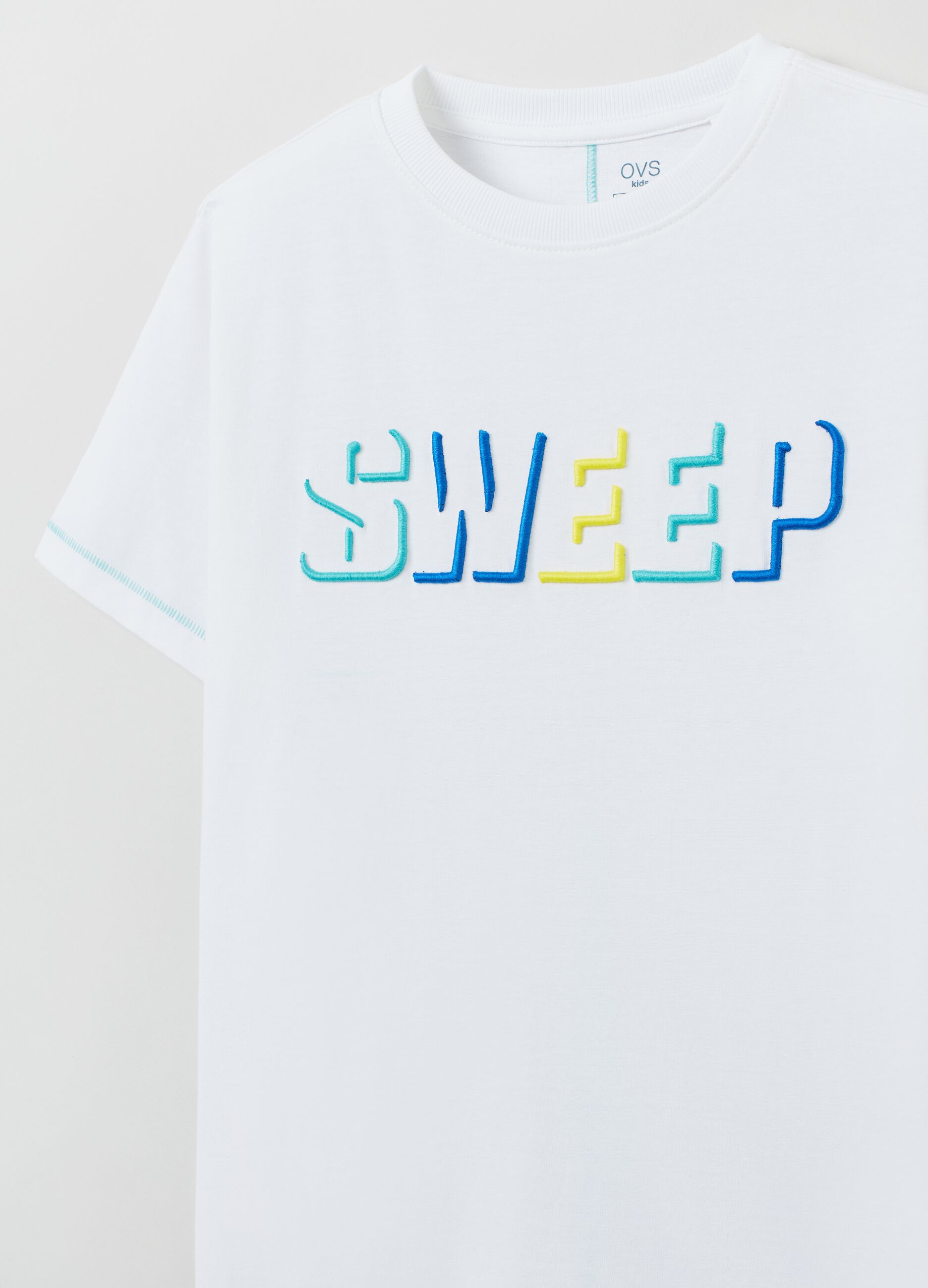Cotton T-shirt with lettering embroidery