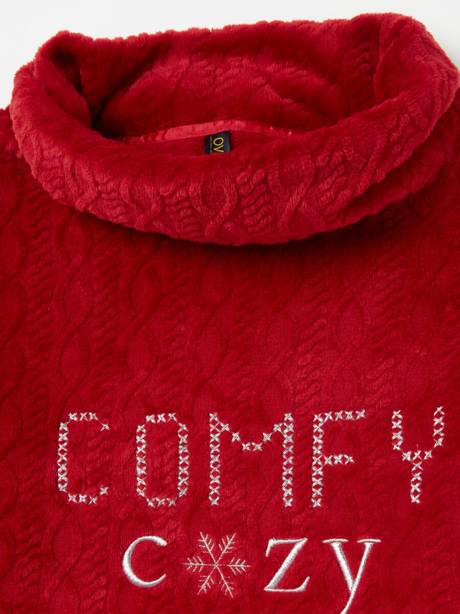 Pyjama top with "Comfy Cozy" embroidery_0