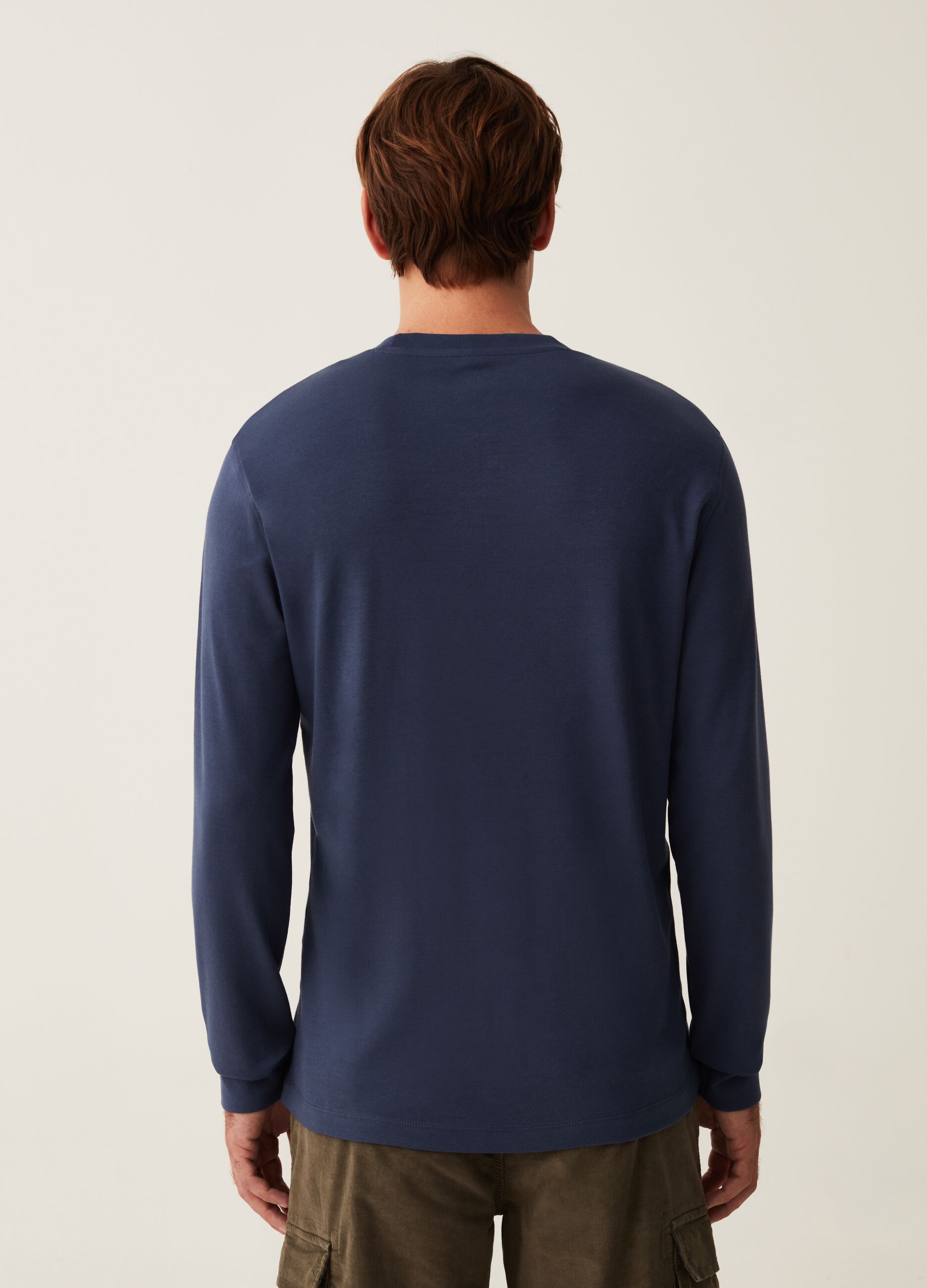 Long-sleeved T-shirt with round neck