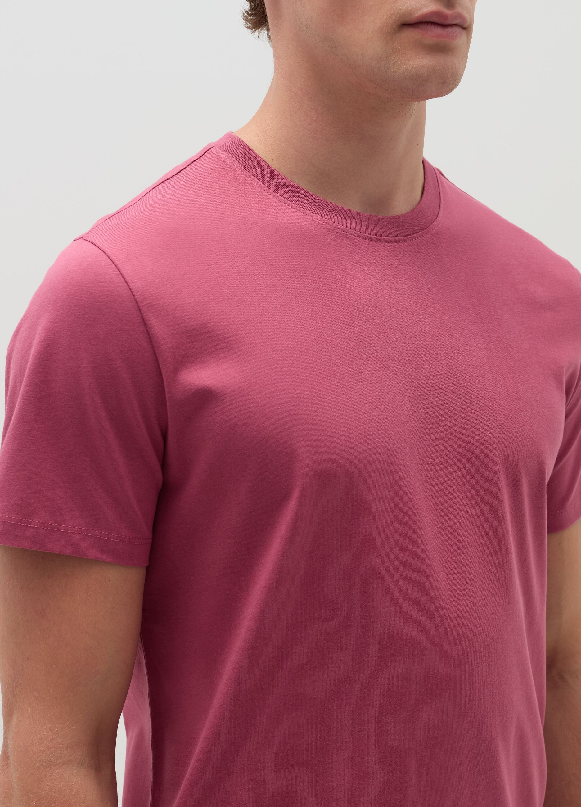 Cotton T-shirt with round neck