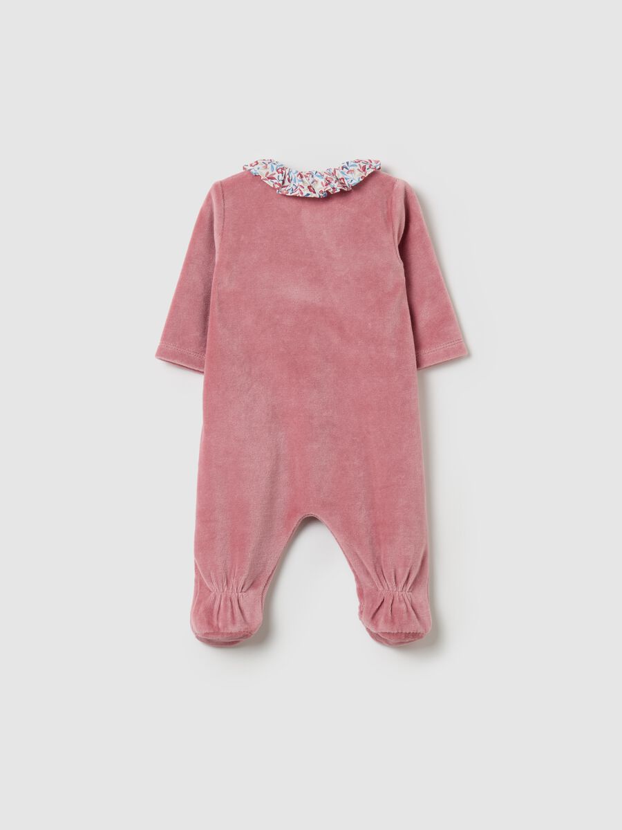 Velour onesie with feet and floral pattern_1