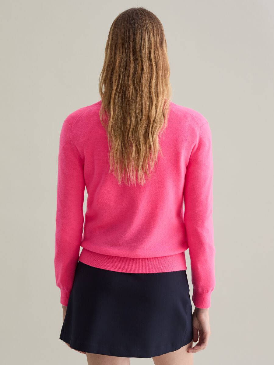 V-neck pullover in wool_2