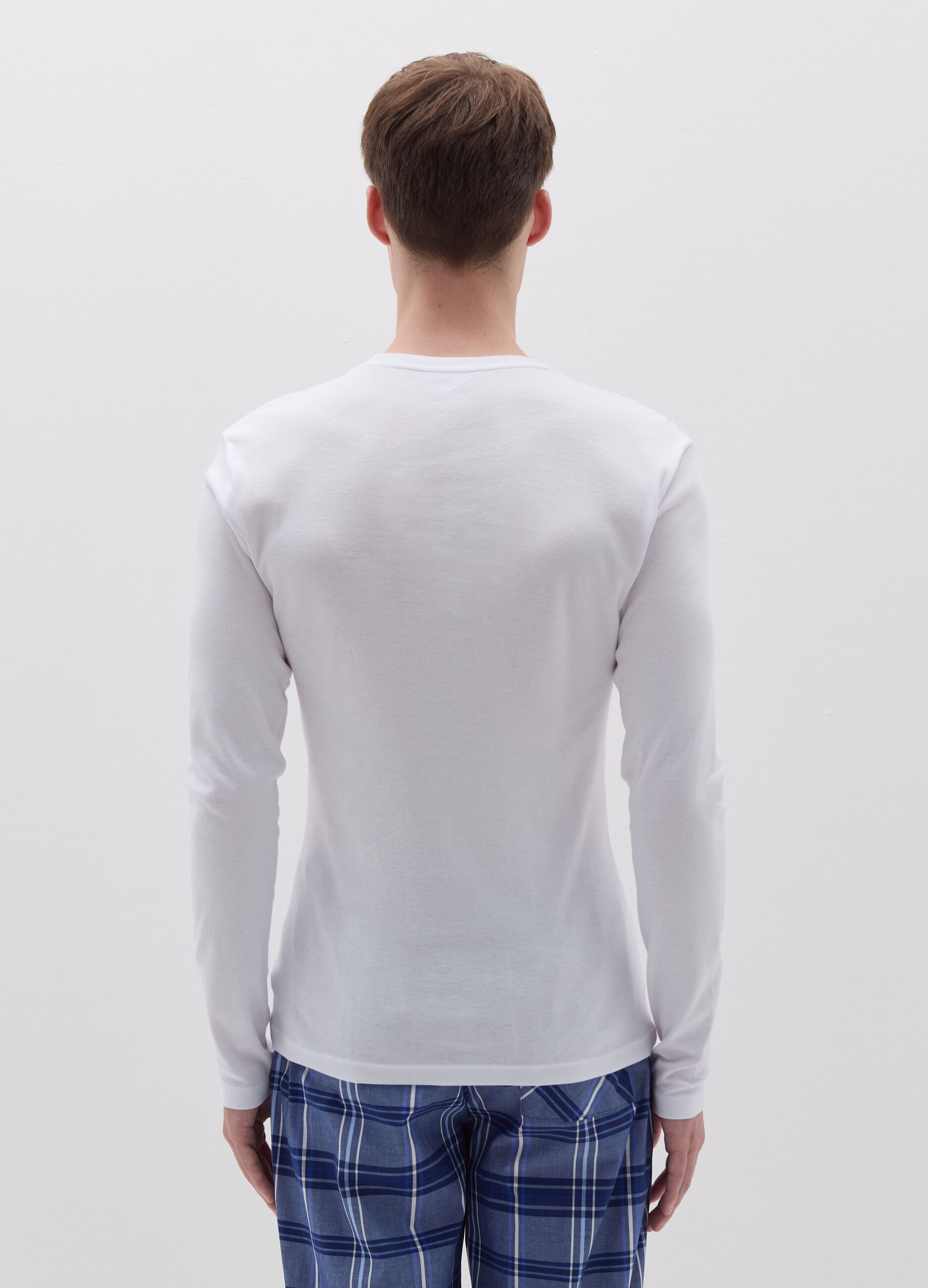 Long-sleeved undershirt