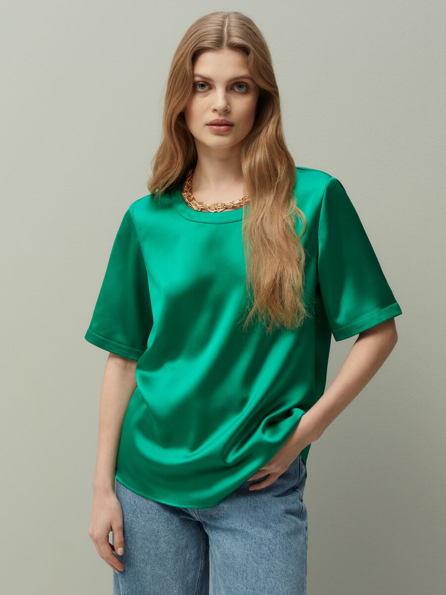 Blusa girocollo in satin_1