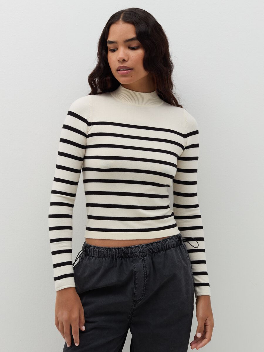 Pullover mock neck fantasia a righe_1