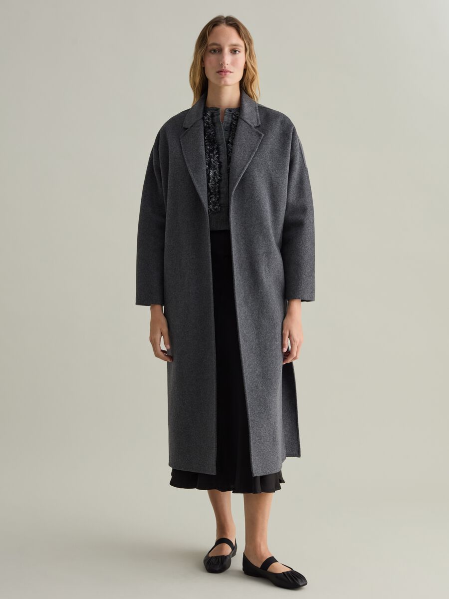 Contemporary long coat with belt_0