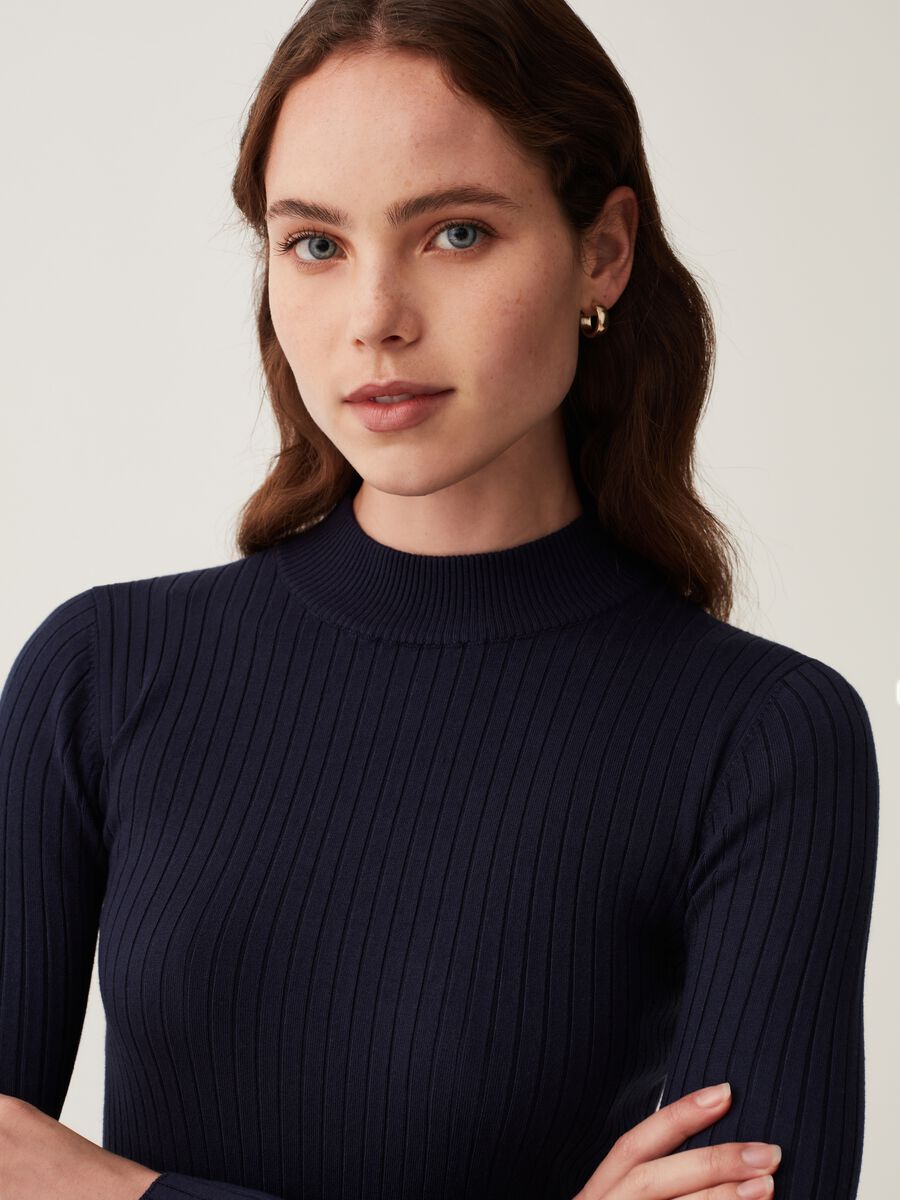 Mock neck pullover with flat ribbing_1