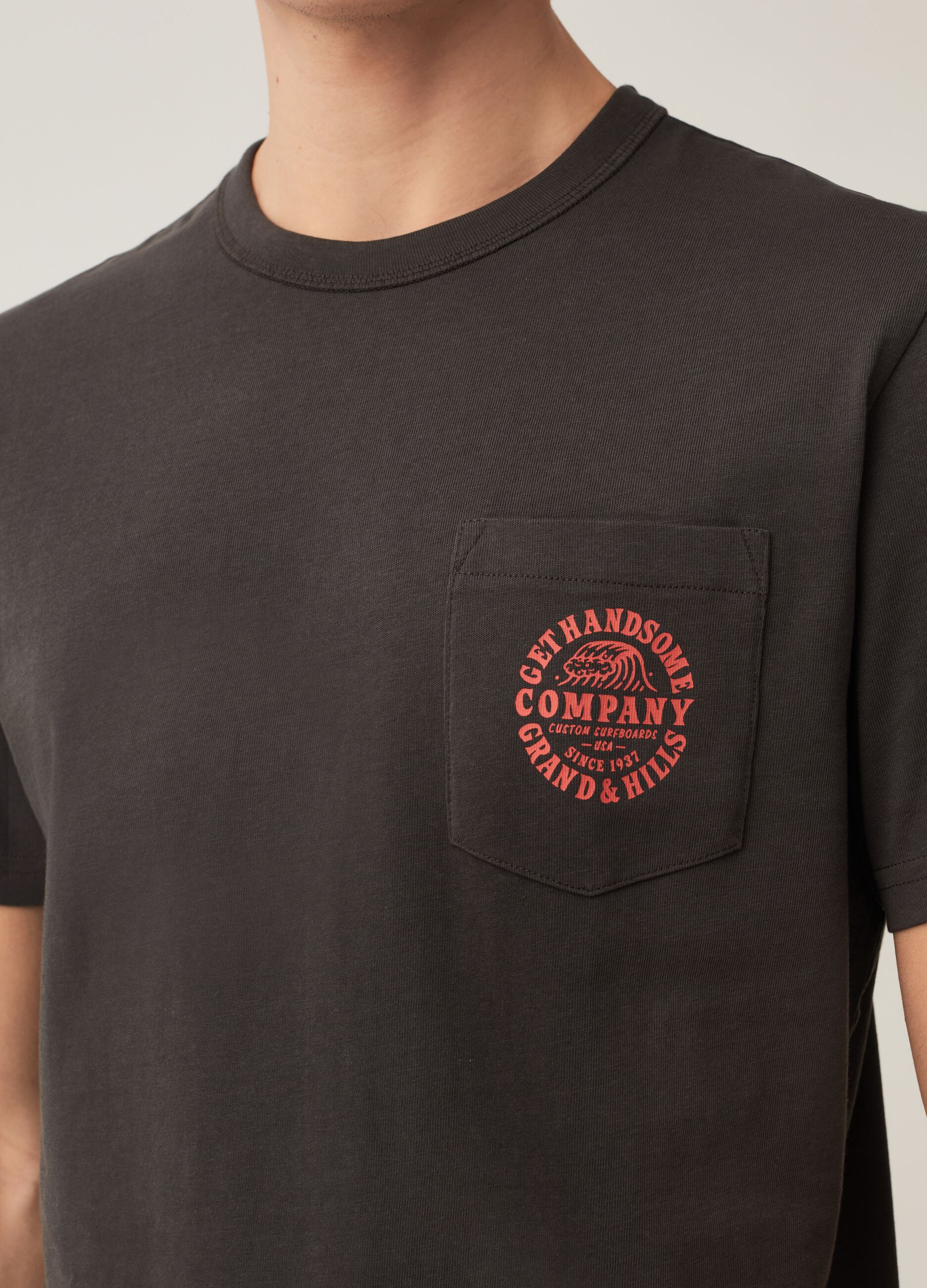 Round-neck T-shirt with Grand&Hills print