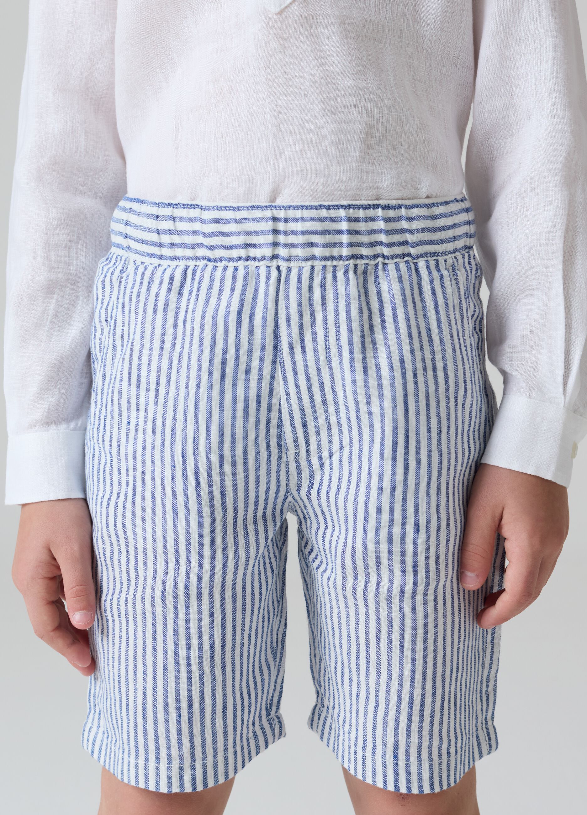 Linen Bermuda shorts with pockets