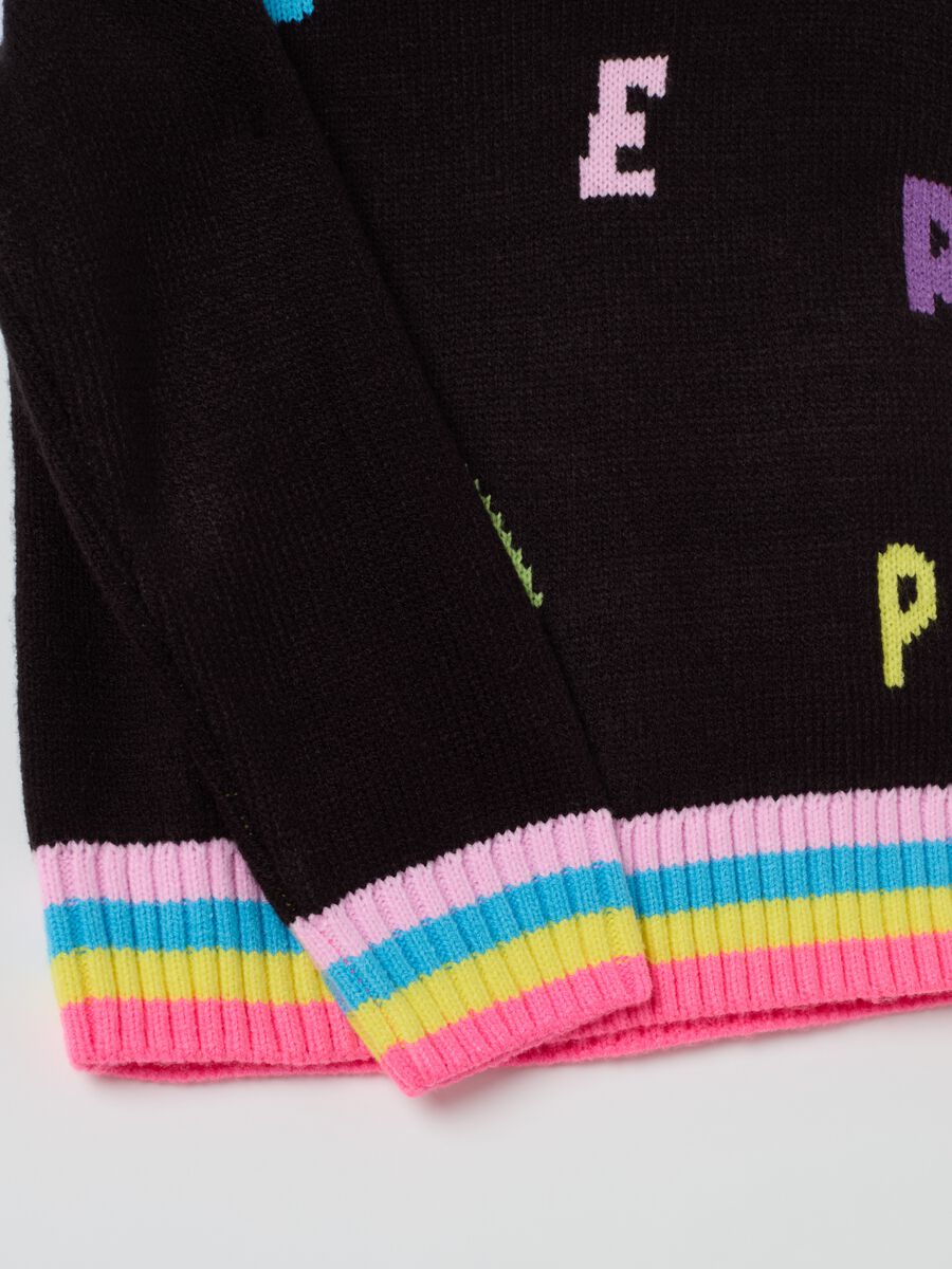 Pullover with all-over multicoloured lettering_3