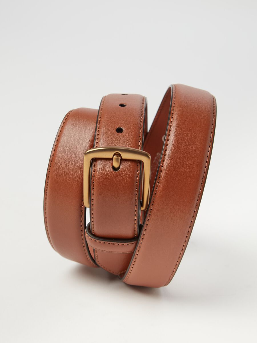 Contemporary leather belt with satin-effect buckle_2